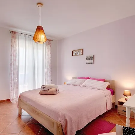 Smiljevac * Ližnjan
