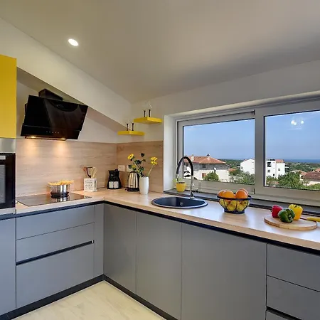 Apartment Lidija Liznjan