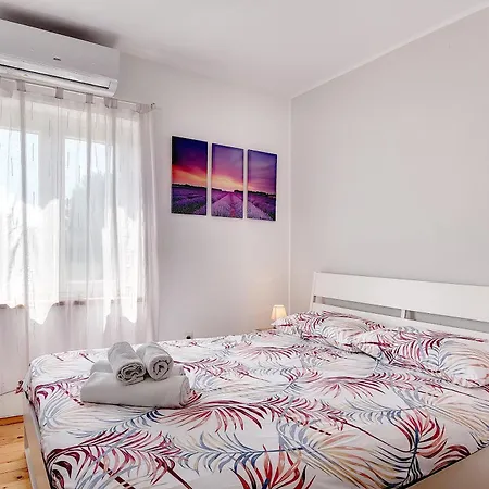 Lidija Apartment Liznjan