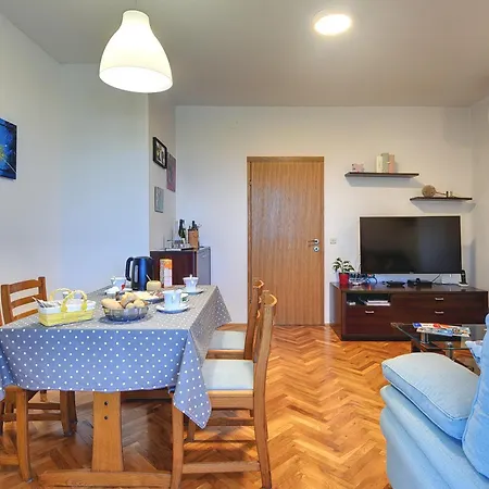 Lidija Apartment