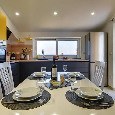 Apartment Lidija Liznjan